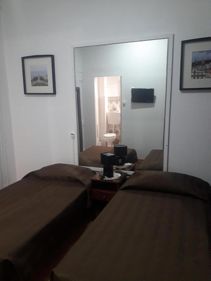 Hostal Africa Do Sul Lisbon Bagian luar foto