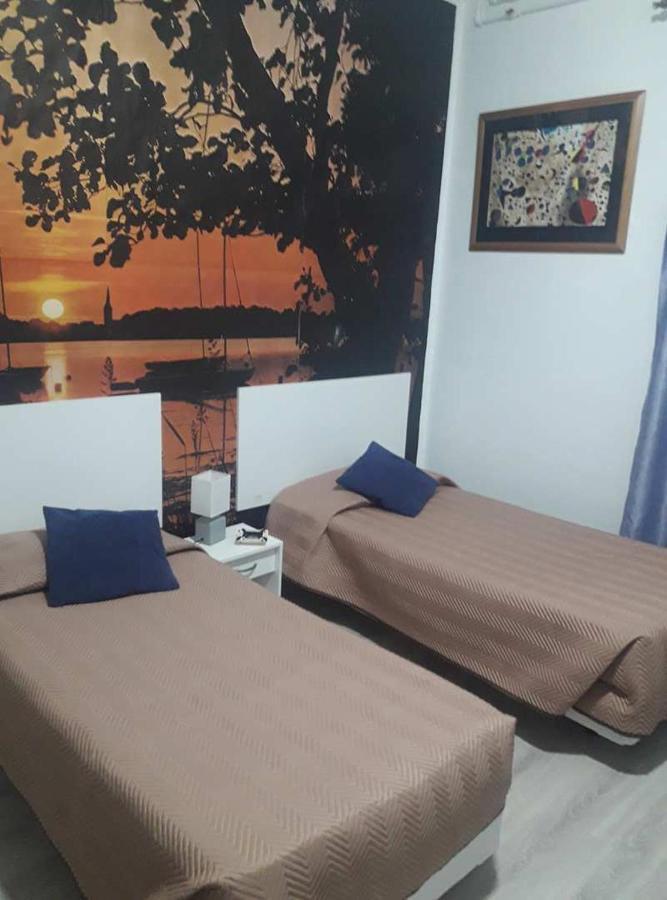 Hostal Africa Do Sul Lisbon Bagian luar foto
