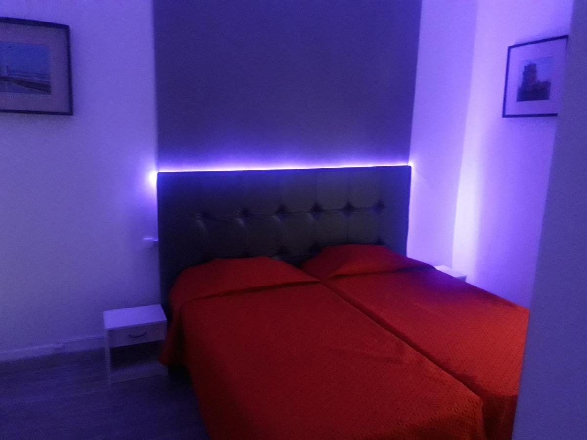 Hostal Africa Do Sul Lisbon Bagian luar foto