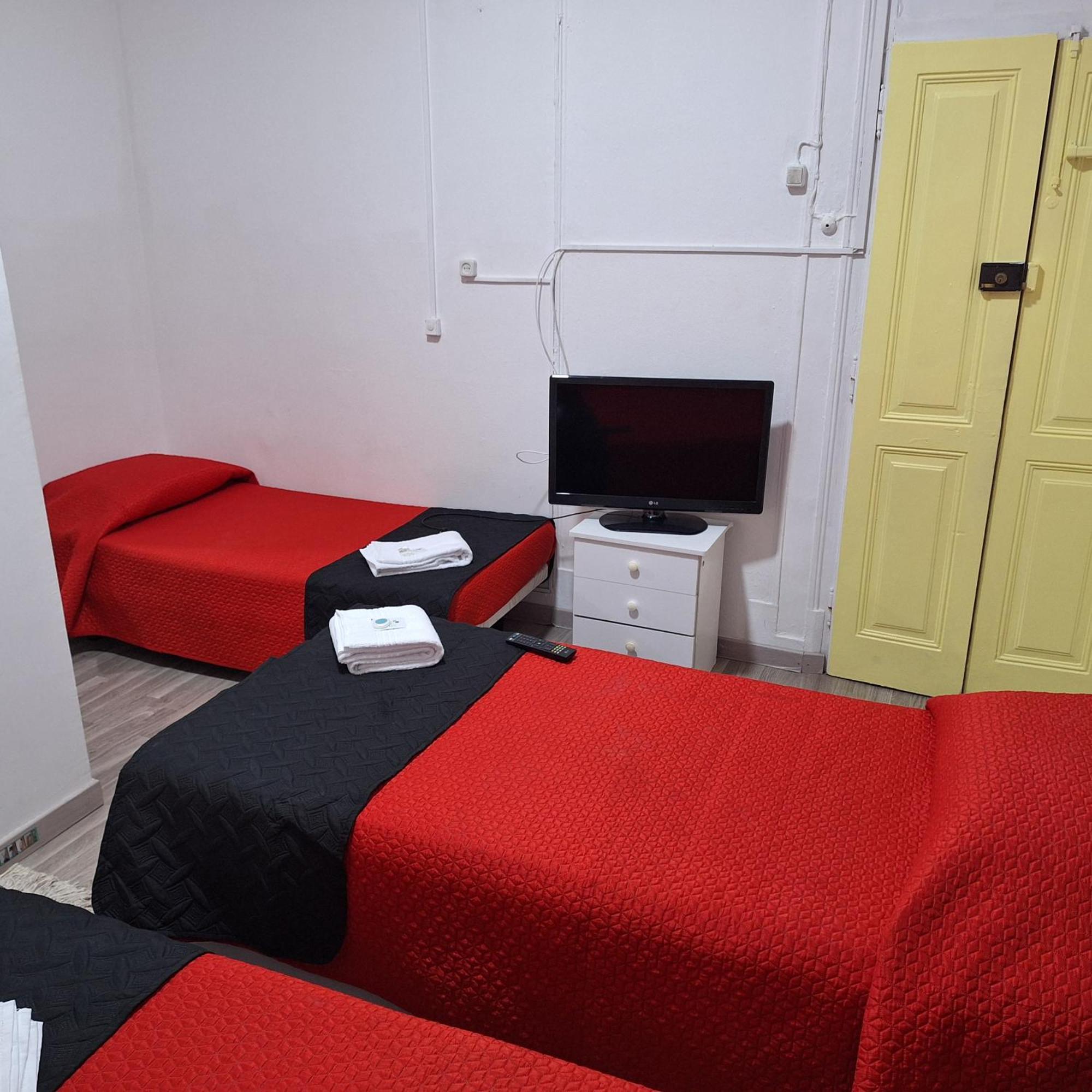 Hostal Africa Do Sul Lisbon Bagian luar foto